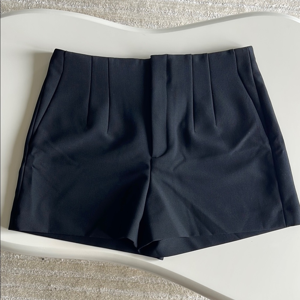 ZARA SHORTS